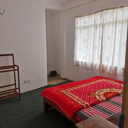 Traveler'S Choice Hotel Nuwara Eliya Exterior photo